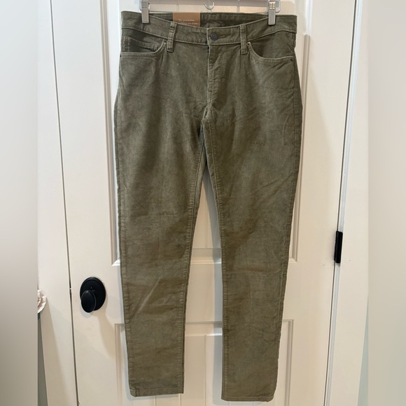 Patagonia Fitted Corduroy Pants Sage Khaki Women’s Size 31 - Picture 2 of 7